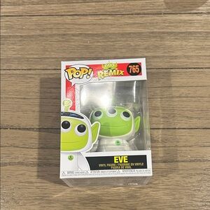 Funko Pop Remix Alien Eve Figure - Green and White